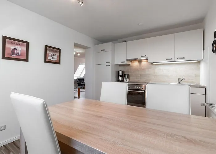 Luebecker Str 8 Whg 3